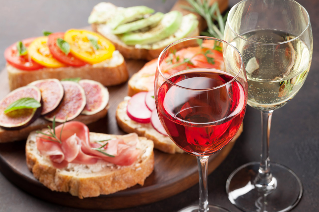 Wino Hiszpańskie. Podróż przez regiony, smaki i harmonie kulinarne.